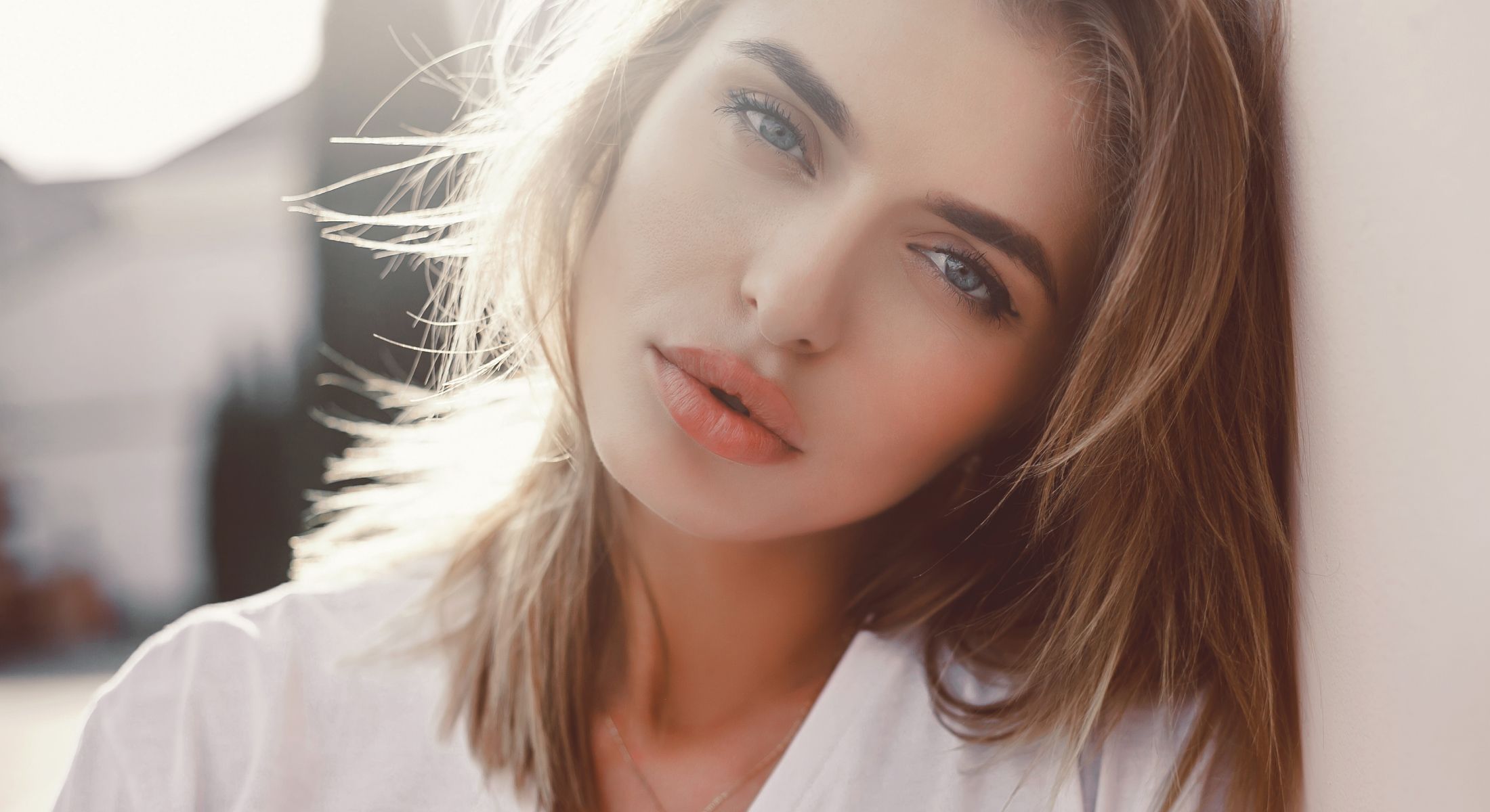 manhattan med spa model with blue eyes